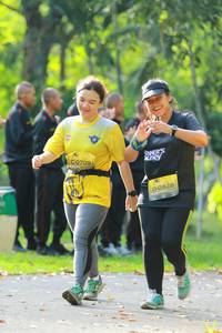 BIB: 0709, 0928
                            <button type="button" onclick="openModal(5129061)" class="btn btn-primary btn-sm float-right btn-popup" data-toggle="modal" data-target=".modal-high-quality">
                        <i class="fas fa-shopping-cart"></i> Add to Cart
                    </button>
                                            <button type="button" onclick="isThisMe(5129061, true)" class="btn btn-success btn-sm float-right btn-popup btn-isme hidden" data-toggle="tooltip" data-placement="bottom" title="นี่คือรูปของคุณใช่ไหม คลิกที่นี่เพื่อเอาเข้าอัลบั้ม">
                        <i class="fas fa-plus"></i> Add to album
                    </button>
                    <button type="button" onclick="isThisMe(5129061, false)" class="btn btn-warning btn-sm float-right btn-popup btn-isnotme hidden">
                        <i class="fas fa-ban"></i> Remove from album
                    </button>